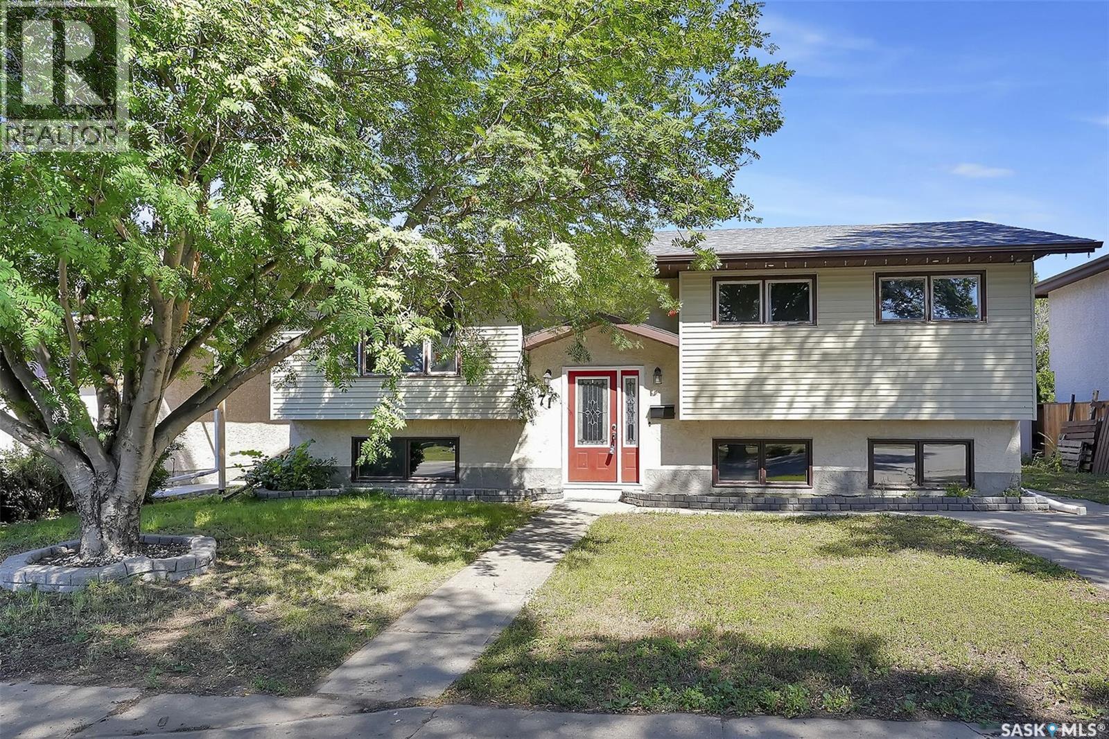 Photo 31 of 71 Rendek Crescent, Regina SK