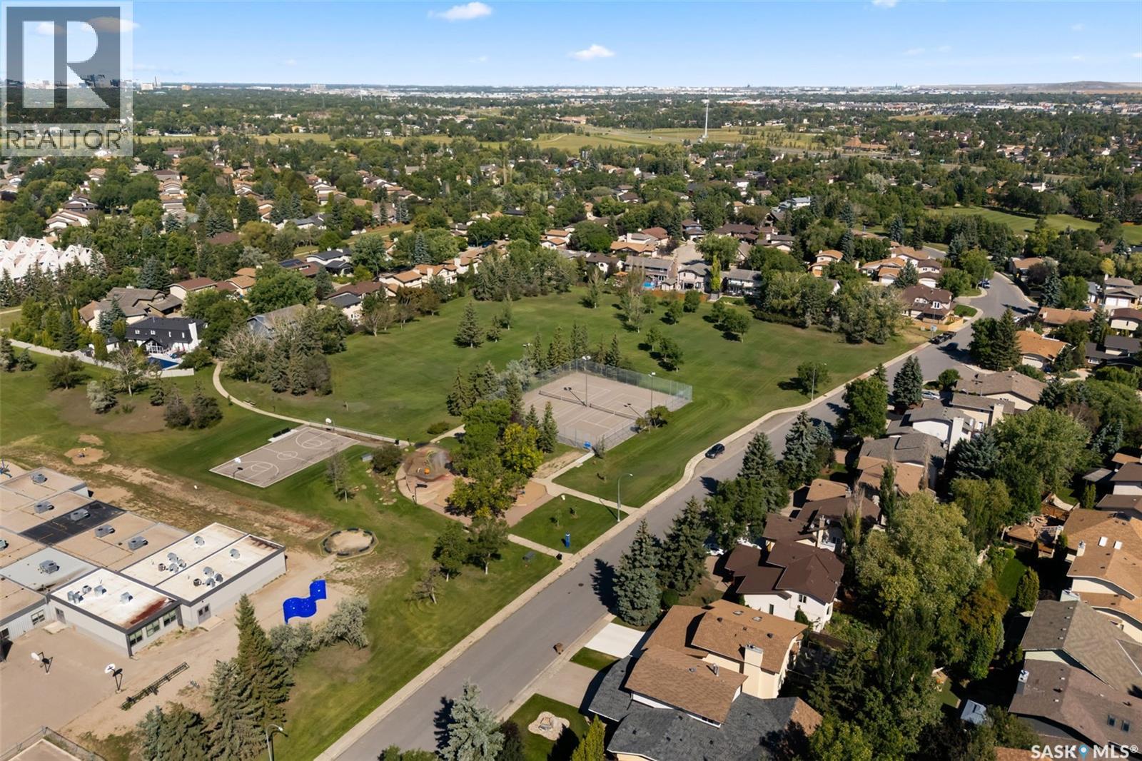 Photo 35 of 2102 Hanover Crescent E, Regina SK