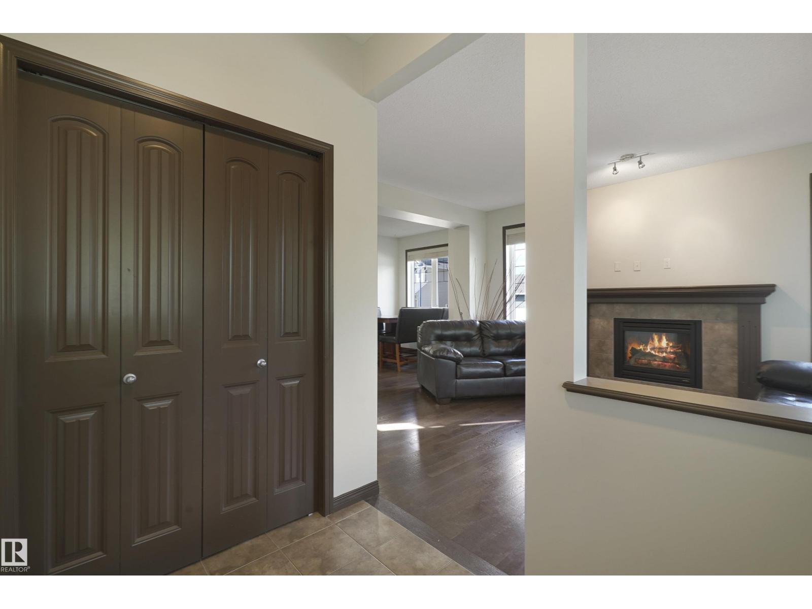 Photo 44 of 2044 74 St Sw, Edmonton AB