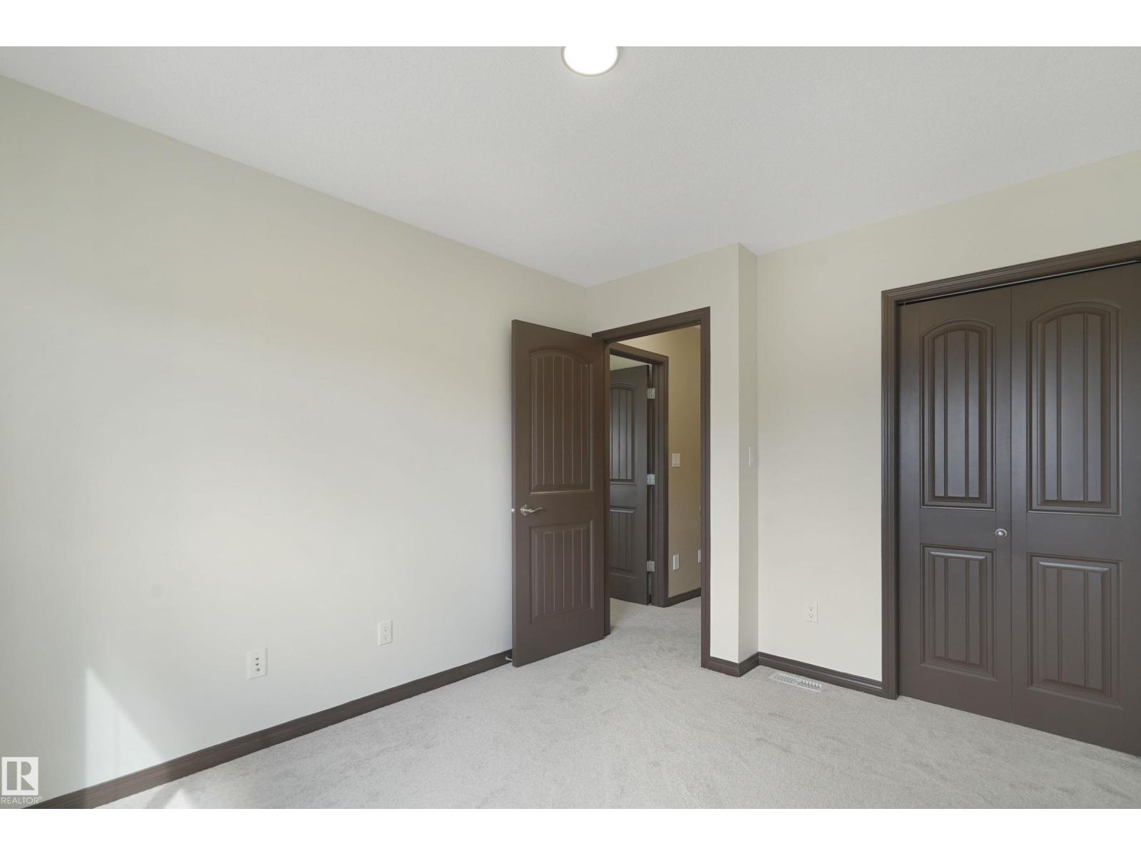 Photo 15 of 2044 74 St Sw, Edmonton AB