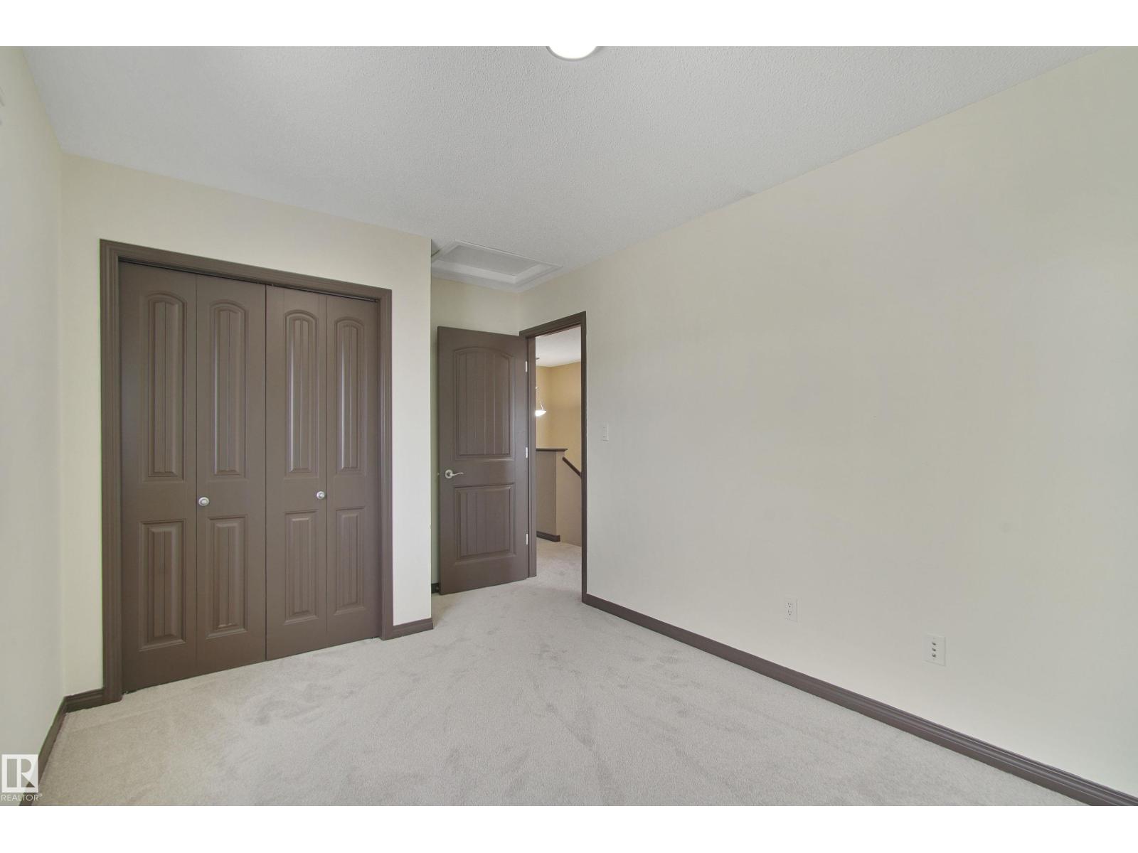Photo 23 of 2044 74 St Sw, Edmonton AB