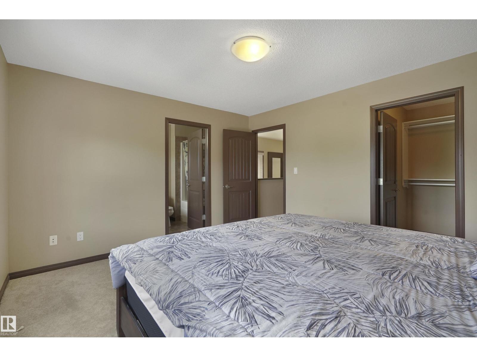 Photo 17 of 2044 74 St Sw, Edmonton AB