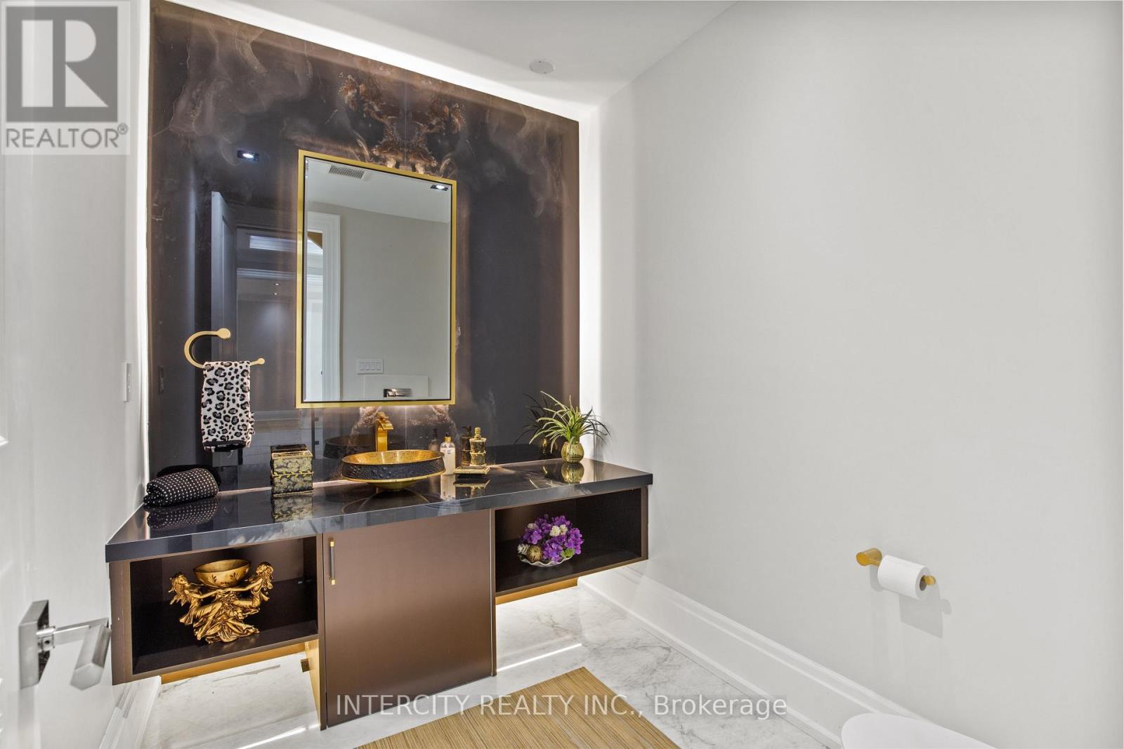 Photo 12 of 1 Silvergrove Road, Toronto ON