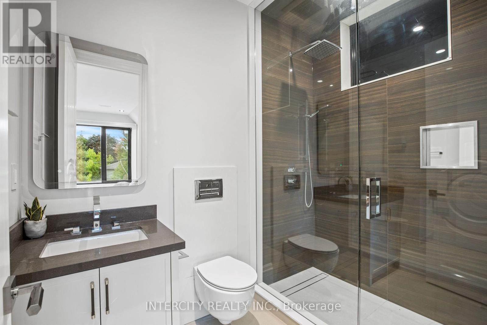 Photo 38 of 1 Silvergrove Road, Toronto ON