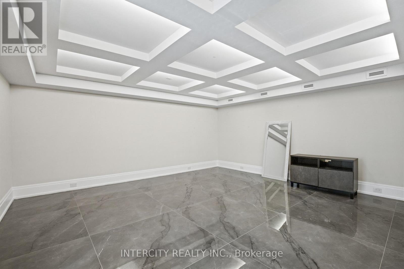 Photo 18 of 1 Silvergrove Road, Toronto ON