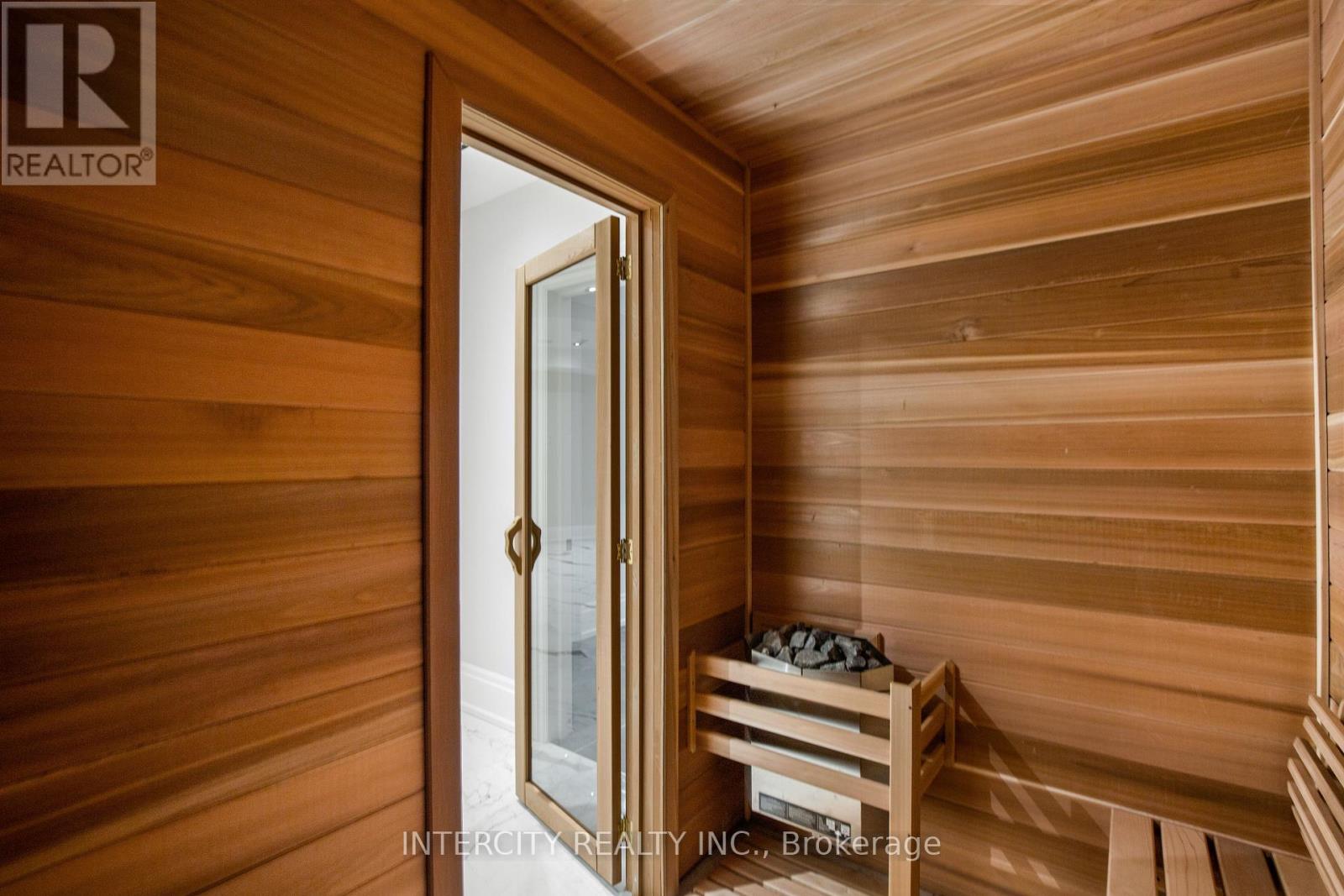 Photo 35 of 1 Silvergrove Road, Toronto ON