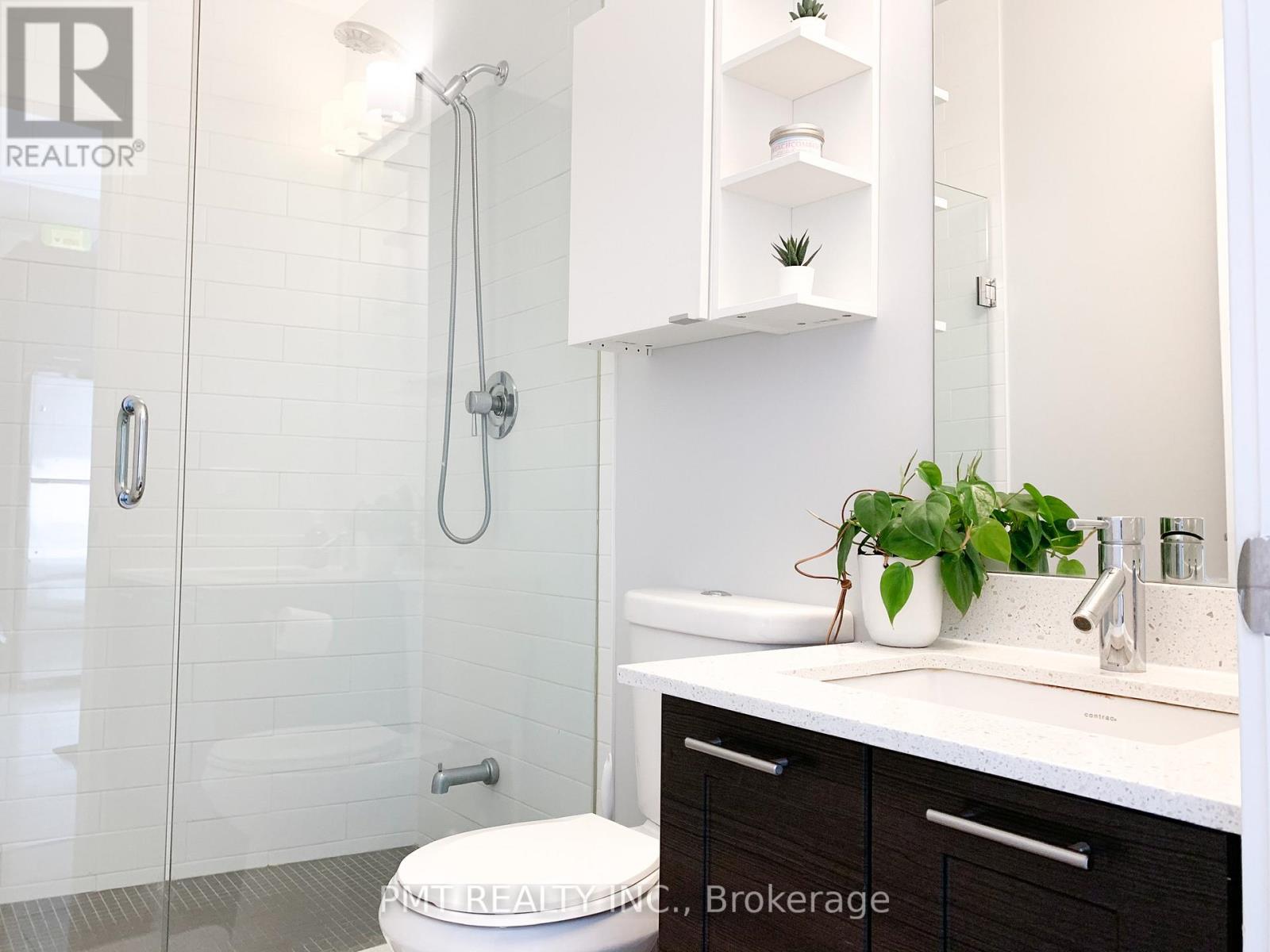 Photo 12 of 803 20 Bruyeres Mews, Toronto ON