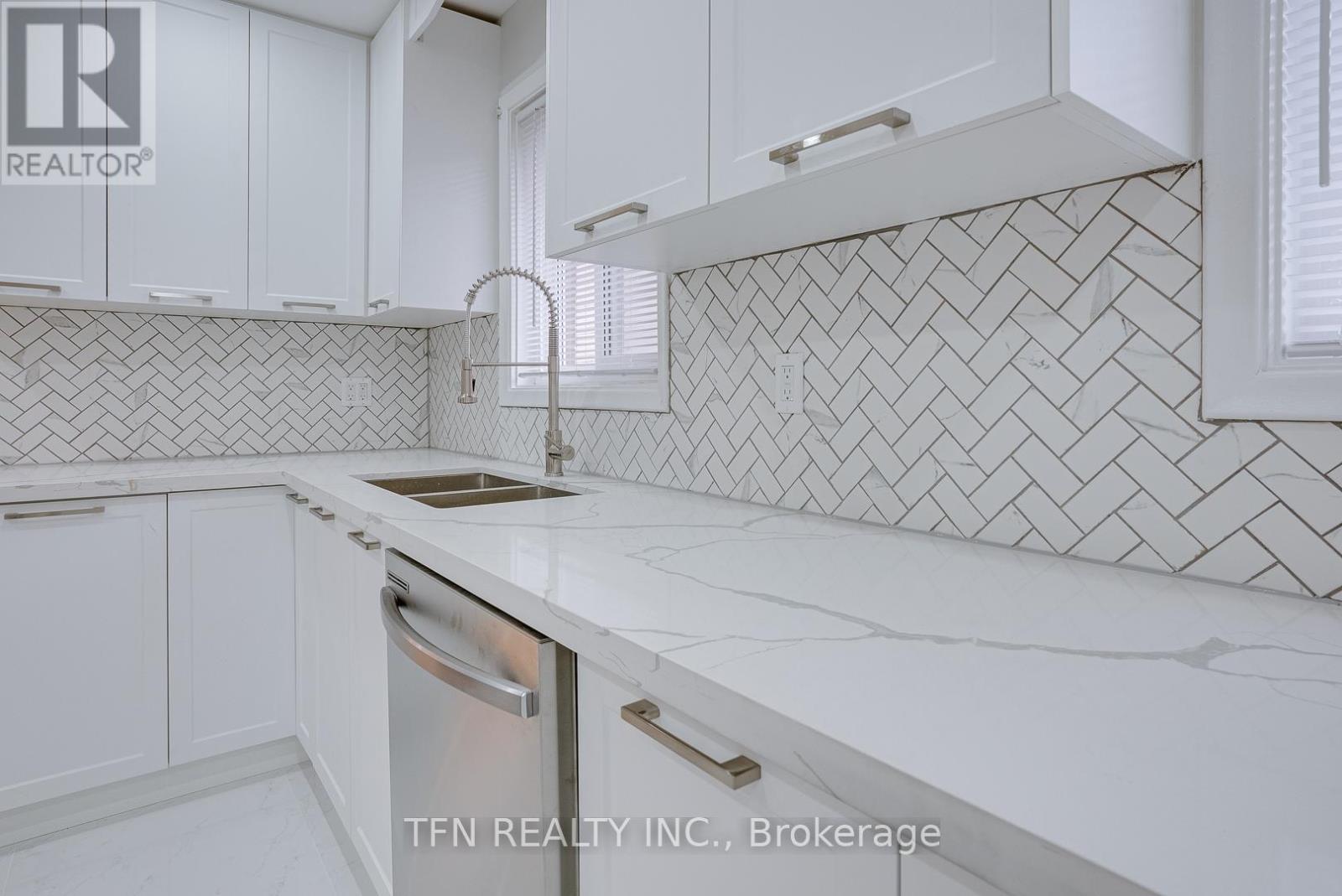 Photo 1 of Upper 25 Karen Road, Toronto ON
