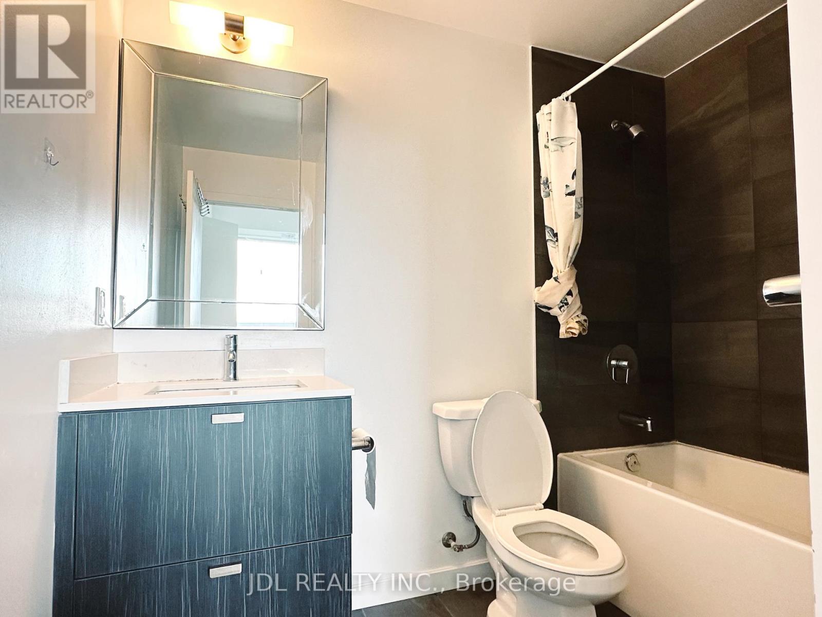 Photo 1 of 1505 56 Forest Manor Road, Toronto ON