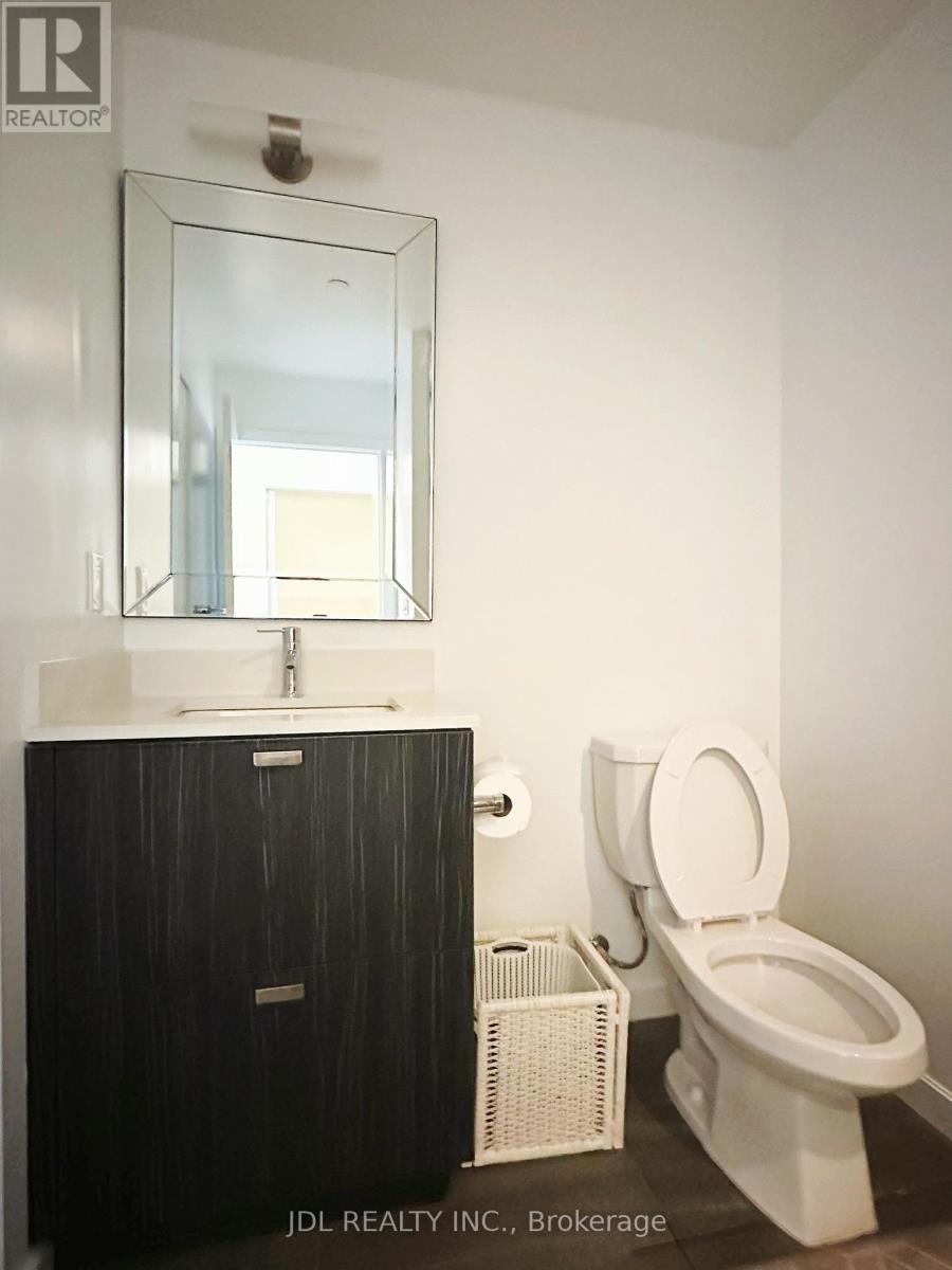 Photo 9 of 1505 56 Forest Manor Road, Toronto ON