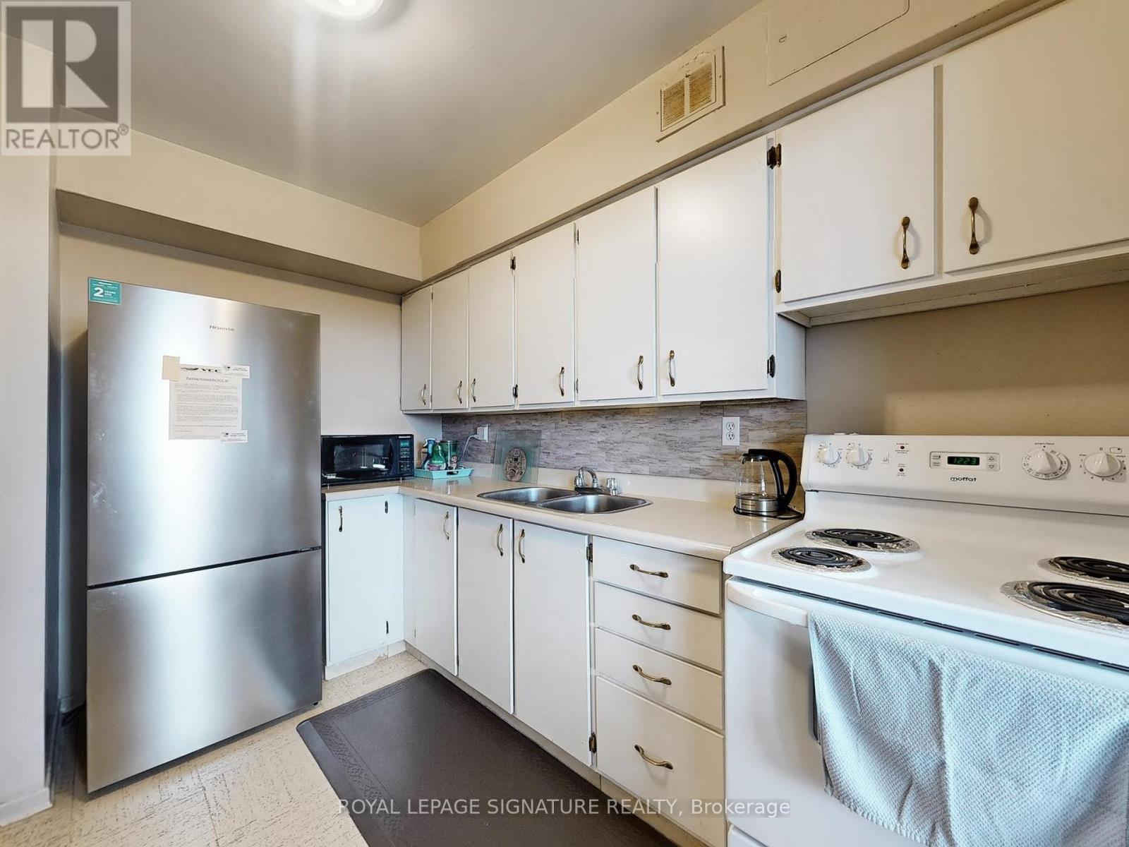 Photo 14 of 1204 1350 York Mills Road, Toronto ON