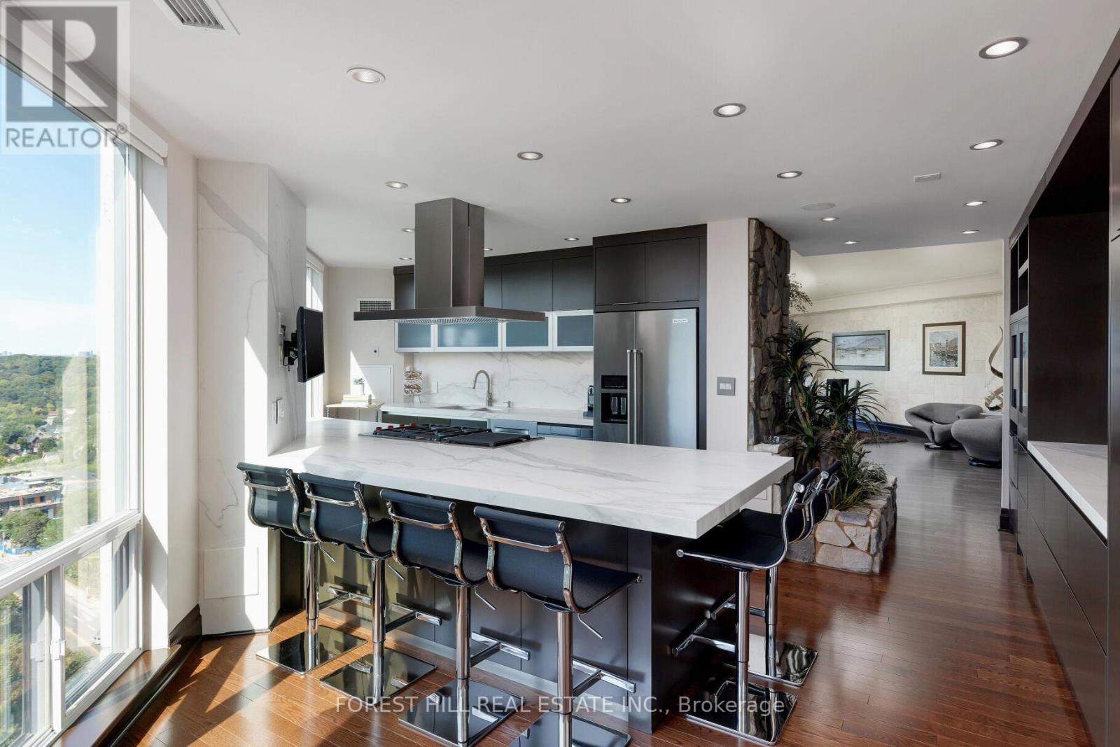 Photo 36 of 2701 300 Bloor Street E, Toronto ON