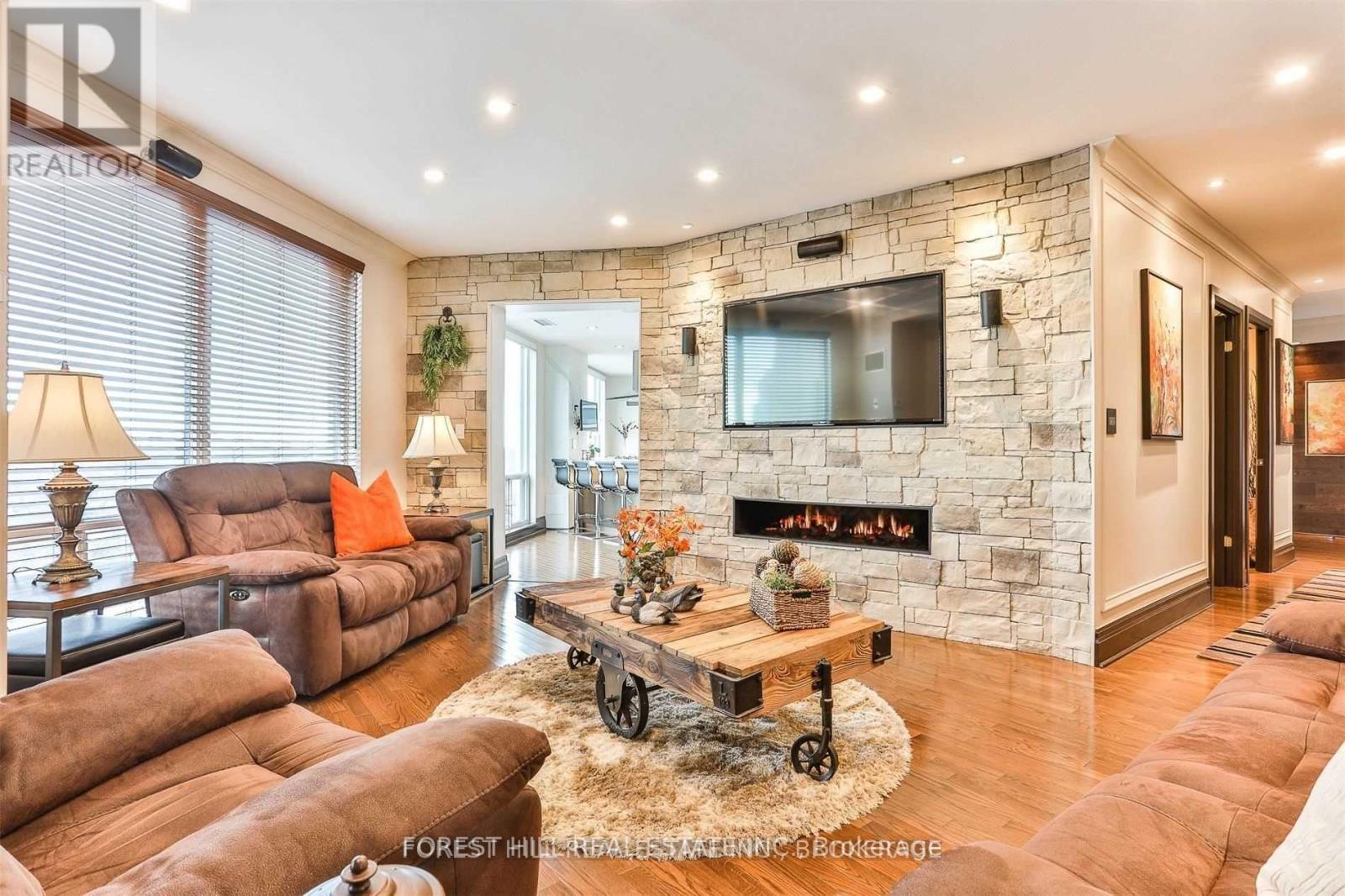 Photo 29 of 2701 300 Bloor Street E, Toronto ON