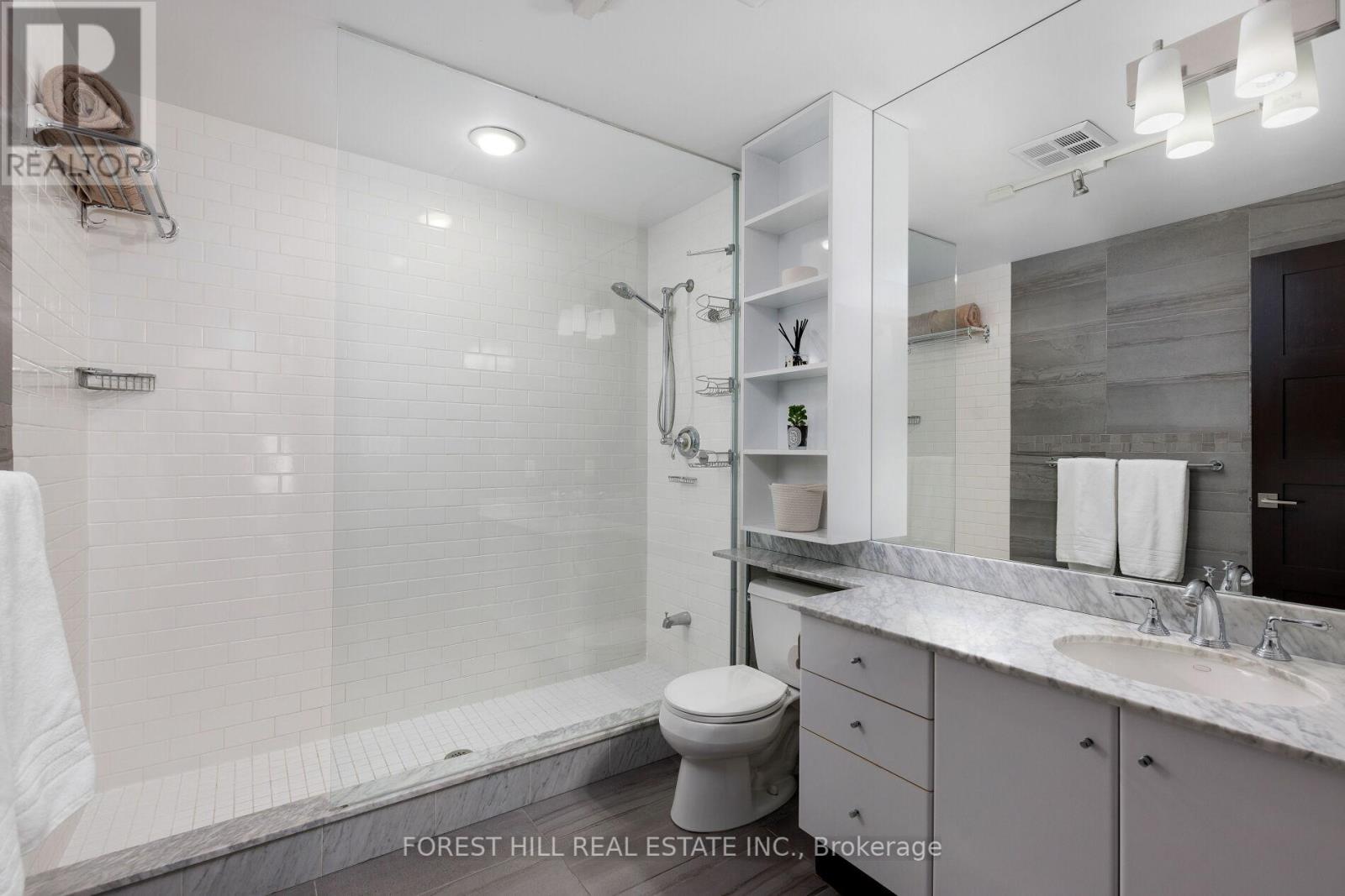 Photo 40 of 2701 300 Bloor Street E, Toronto ON