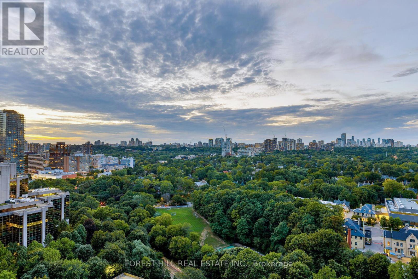 Photo 6 of 2701 300 Bloor Street E, Toronto ON