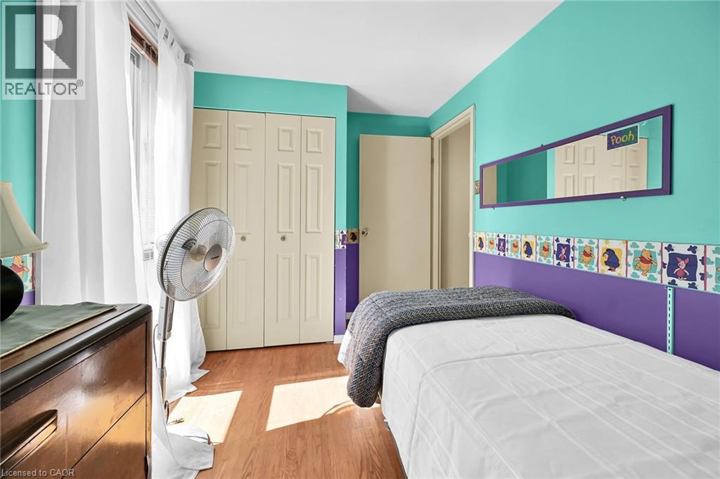 Photo 13 of 25 Britten Close Unit A 11, Hamilton ON