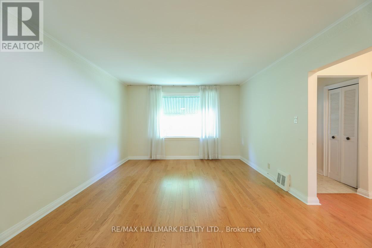 Photo 7 of 22 Latham Avenue, Toronto ON
