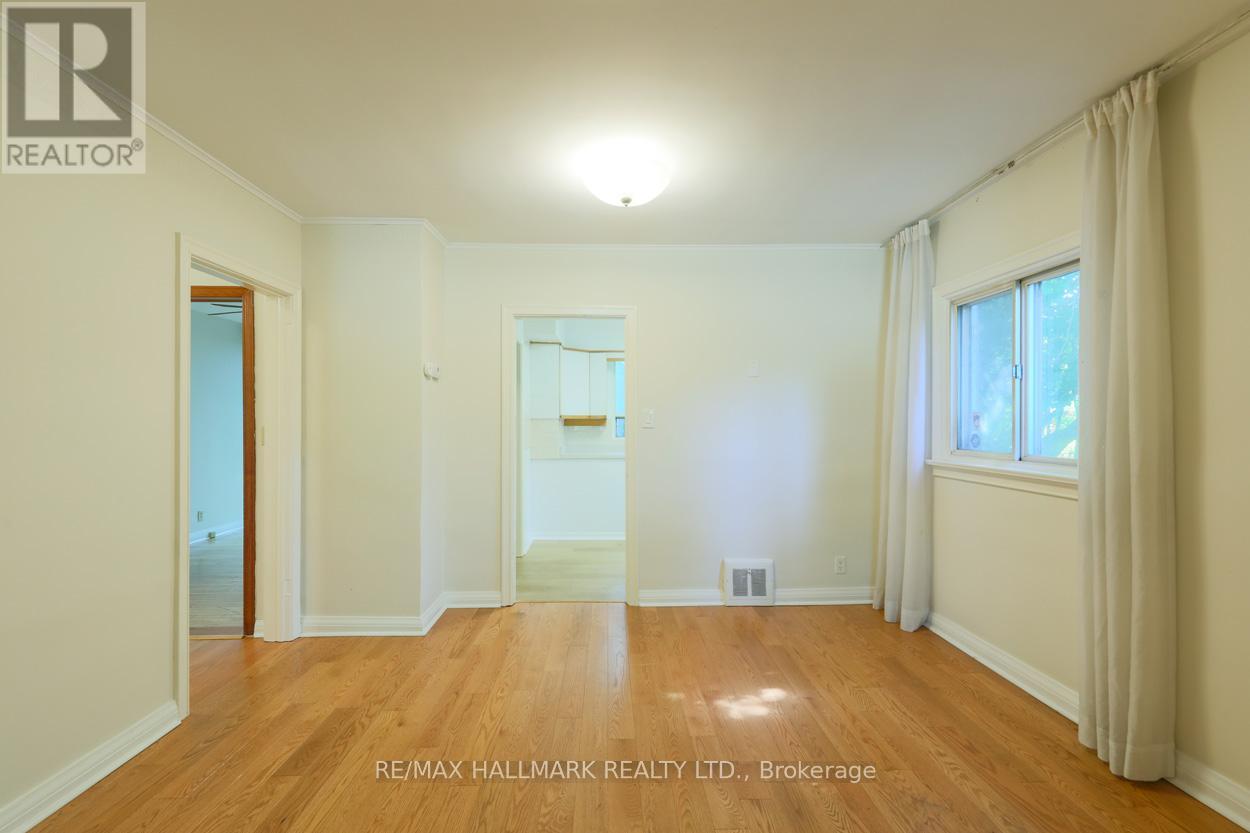 Photo 6 of 22 Latham Avenue, Toronto ON