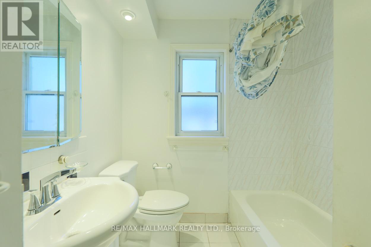 Photo 8 of 22 Latham Avenue, Toronto ON