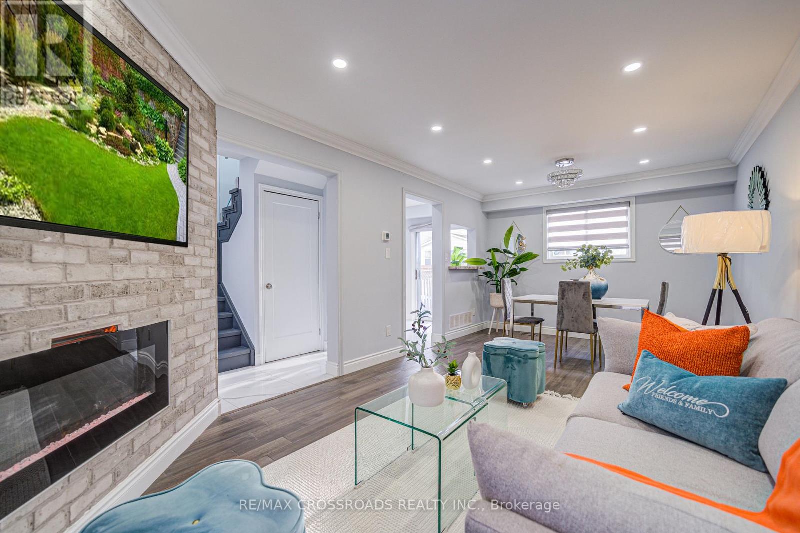 Photo 13 of 93 Mcmann Crescent, Clarington ON