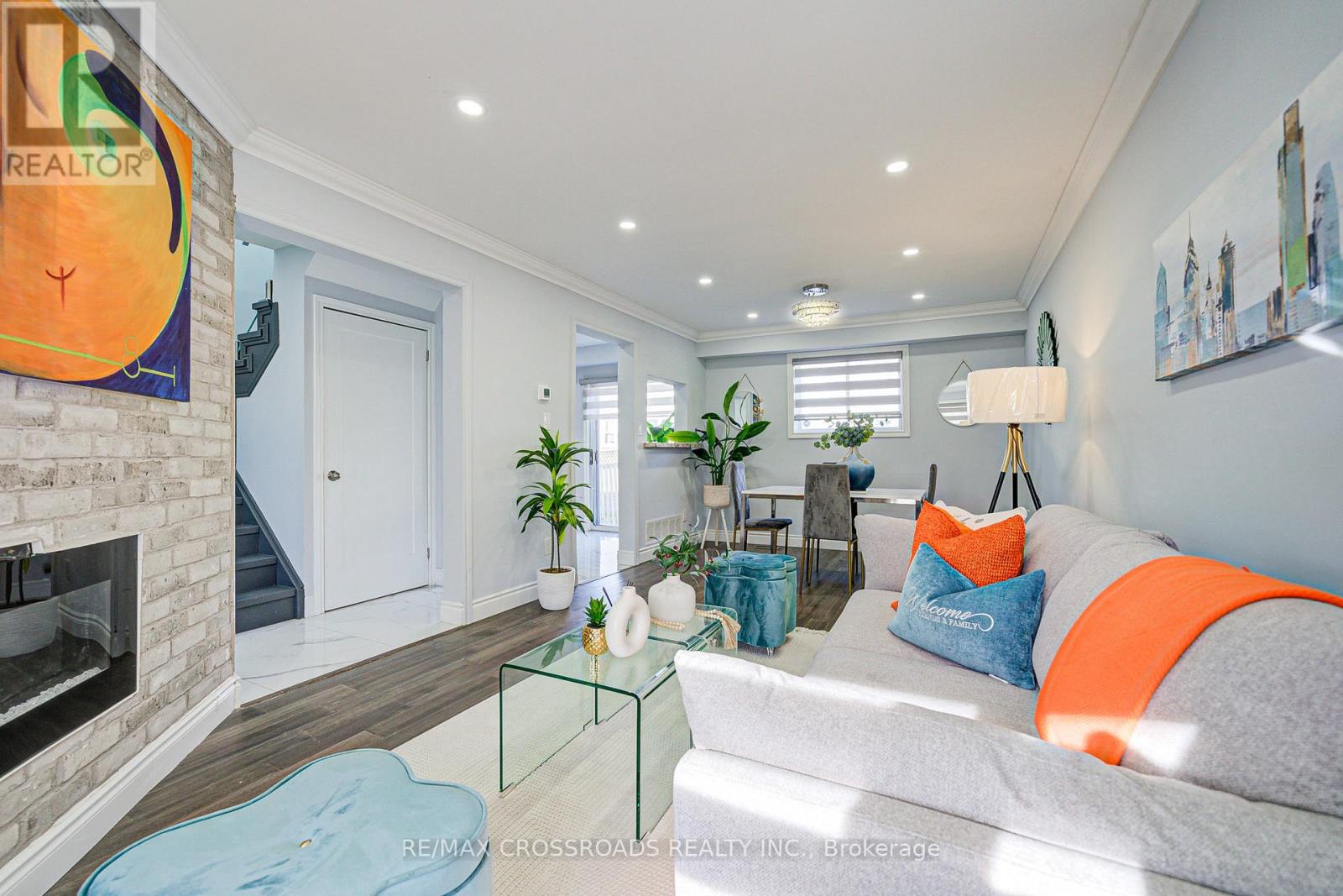 Photo 18 of 93 Mcmann Crescent, Clarington ON