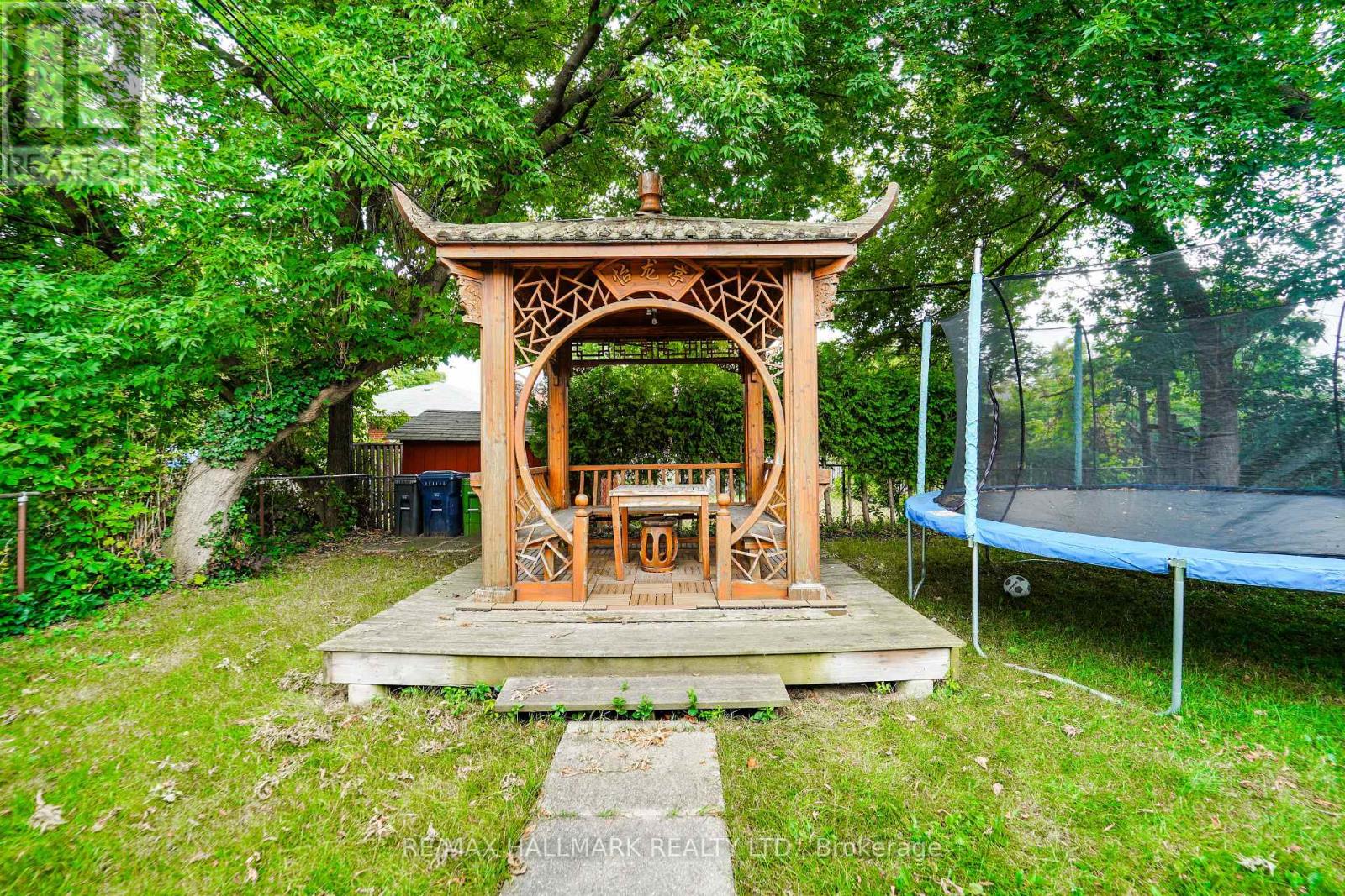 Photo 41 of 16 Araman Drive, Toronto ON