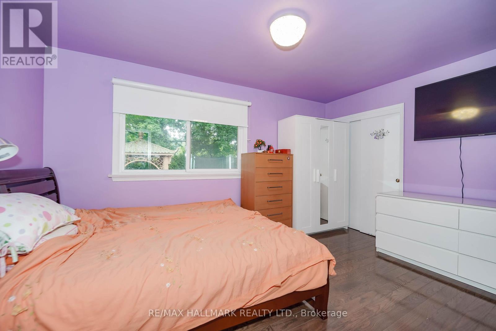 Photo 10 of 16 Araman Drive, Toronto ON