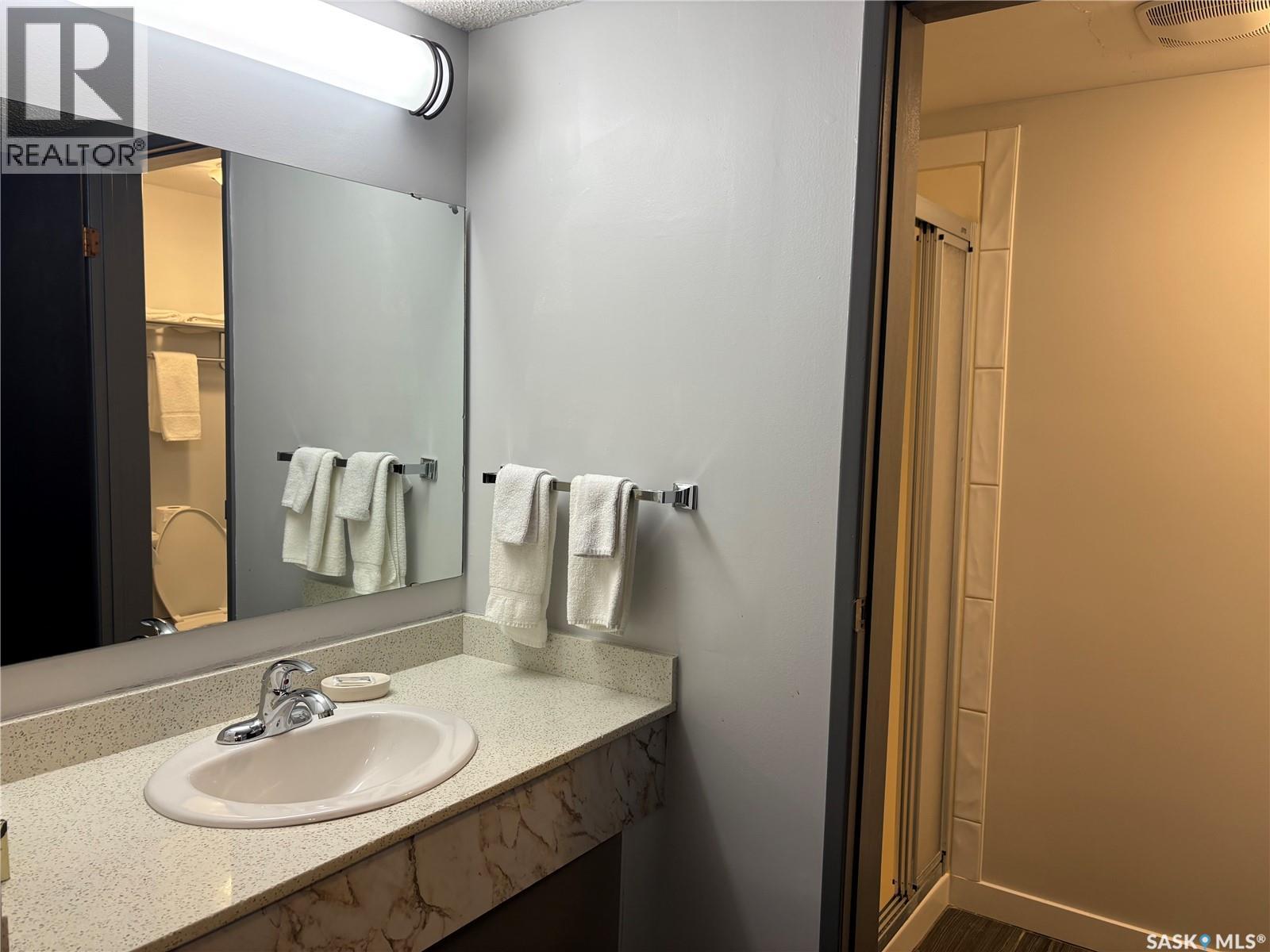 304 King Edward STREET — photo 14