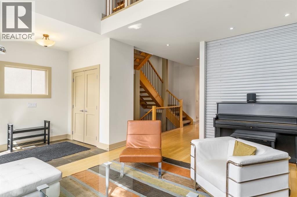 Single Family House for Sale in   Avenue SW Richmond Calgary 