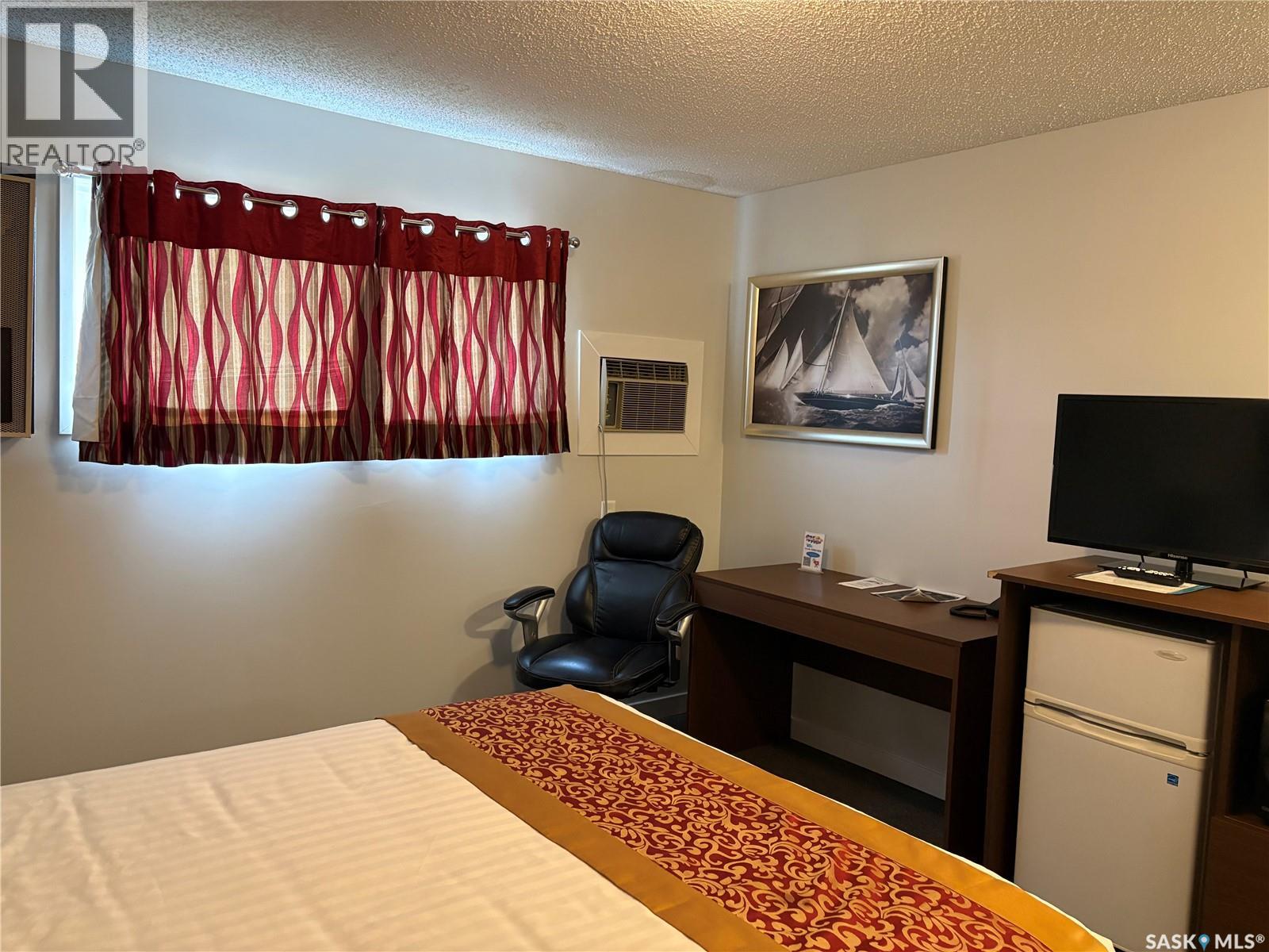 304 King Edward STREET — photo 13