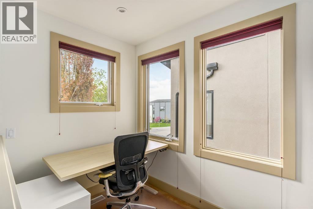 Single Family House for Sale in   Avenue SW Richmond Calgary 