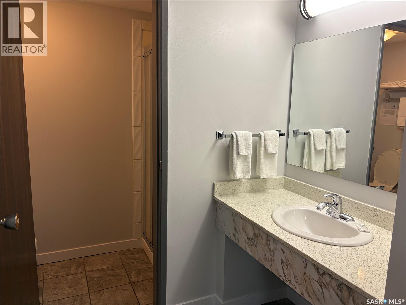 304 King Edward STREET — photo 7