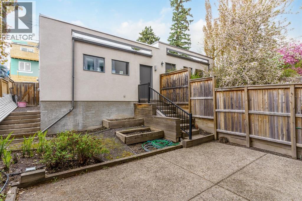 Single Family House for Sale in   Avenue SW Richmond Calgary 