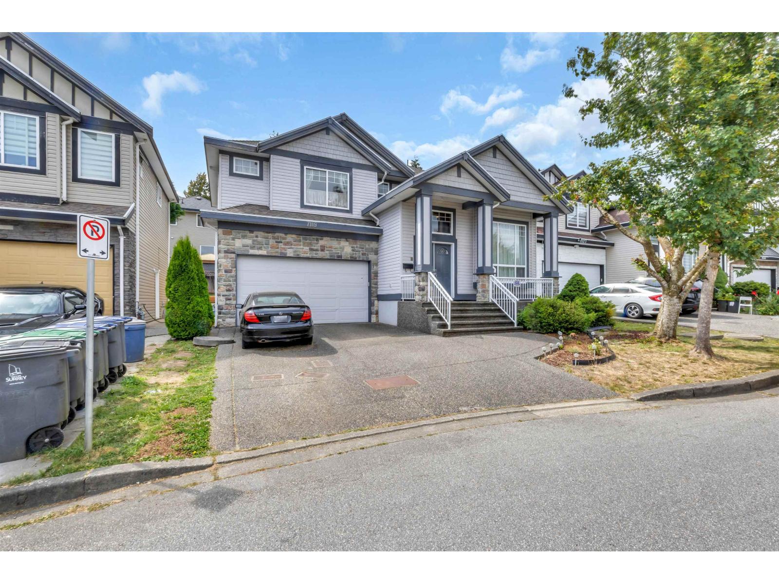 Photo 2 of 7119 148 A Street, Surrey BC