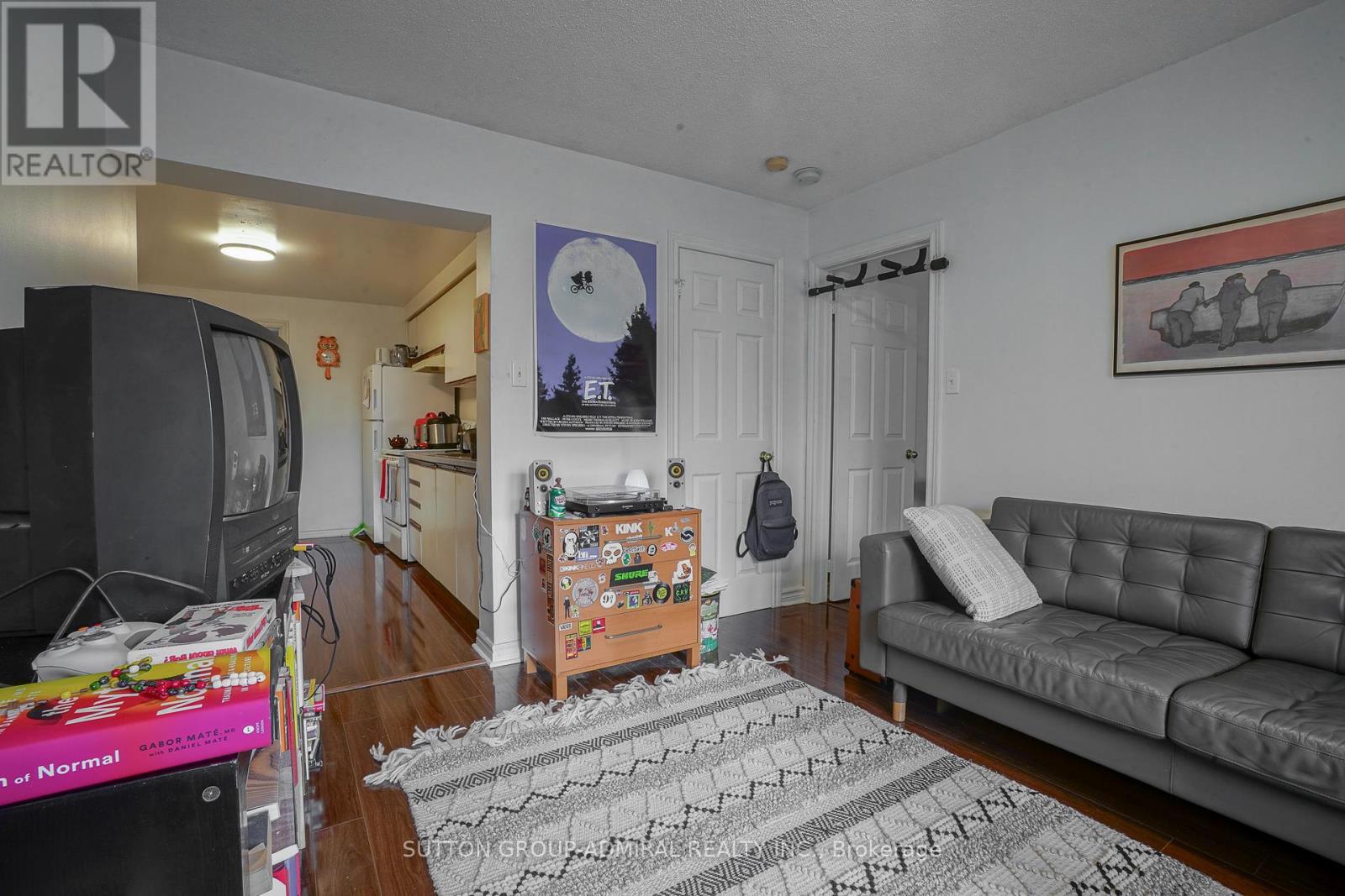 Photo 9 of 644 Srigley Street, Newmarket ON