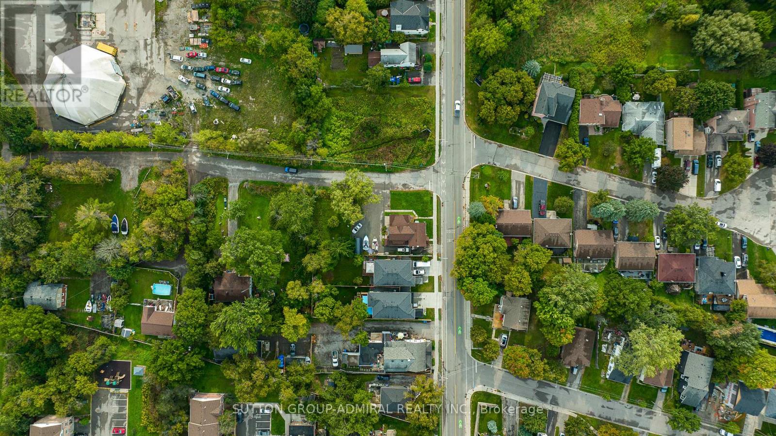 Photo 12 of 644 Srigley Street, Newmarket ON