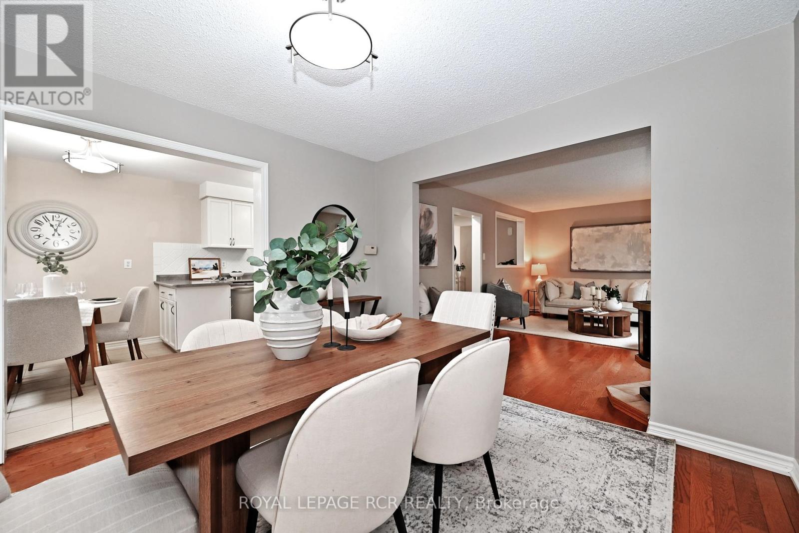 Photo 12 of 442 Britannia Avenue, Bradford West Gwillimbury ON