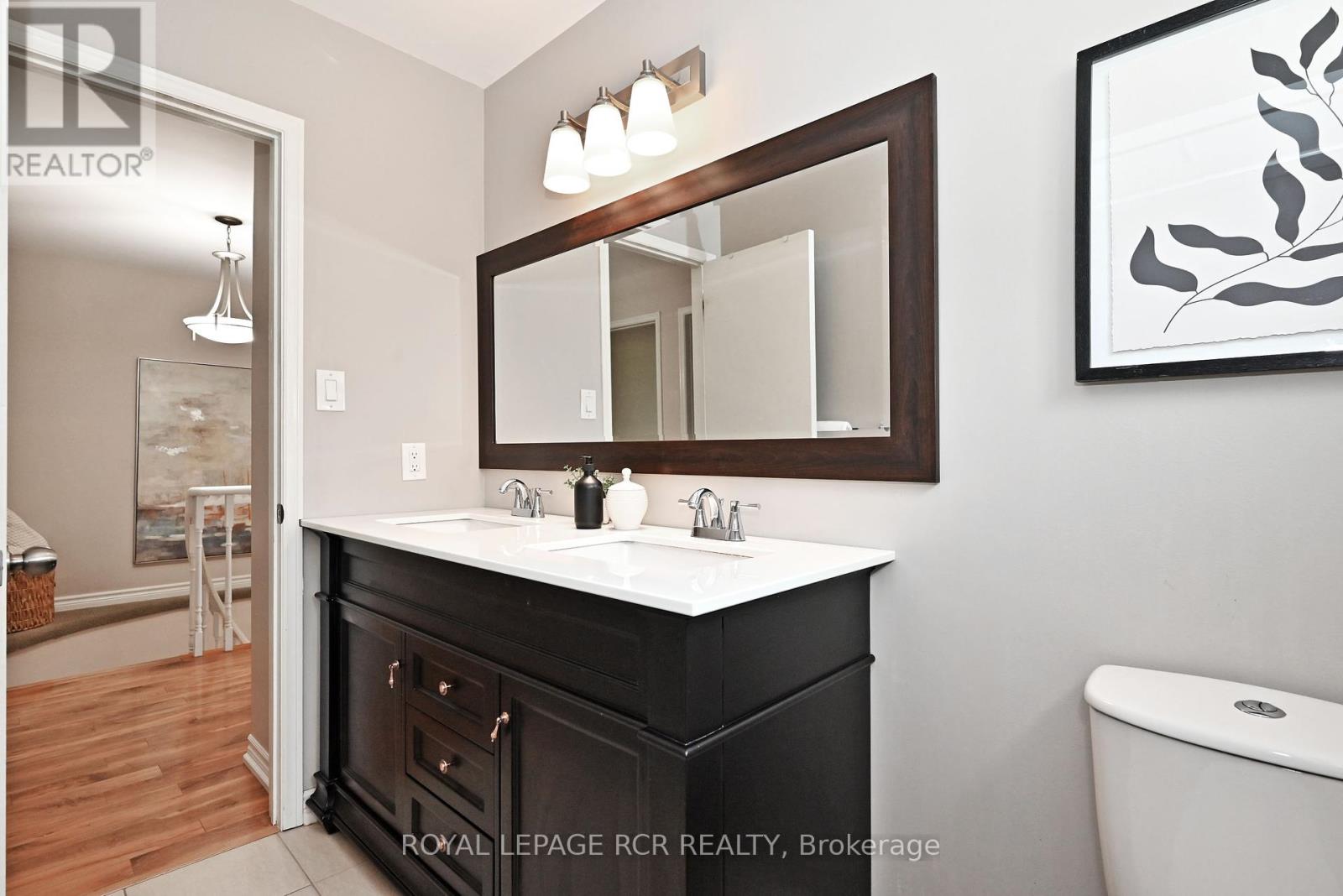 Photo 26 of 442 Britannia Avenue, Bradford West Gwillimbury ON