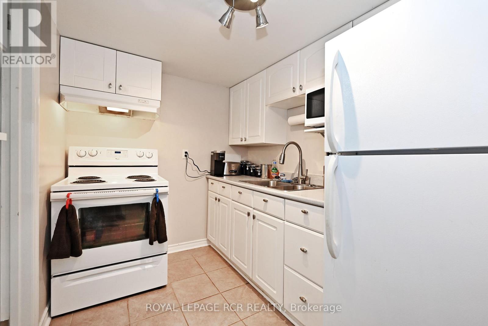 Photo 22 of 442 Britannia Avenue, Bradford West Gwillimbury ON