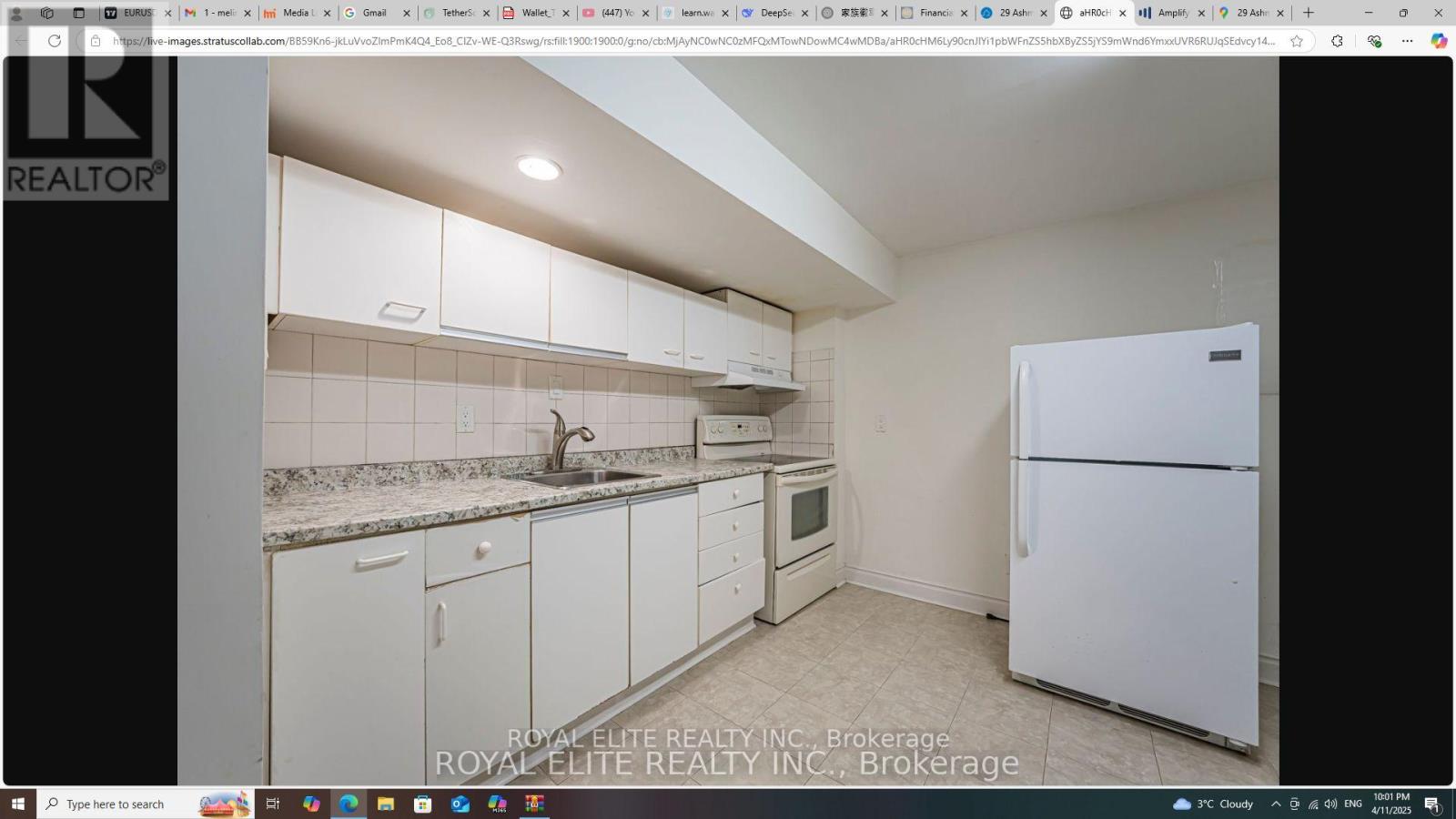 Photo 15 of 29 Ashmore Crescent, Markham ON