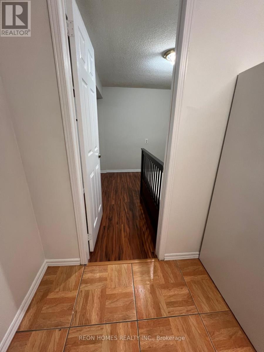 Photo 10 of Bsmt 225 Woodhall Road, Markham ON