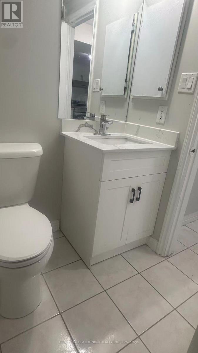 Photo 6 of 620 Highglen Avenue, Markham ON