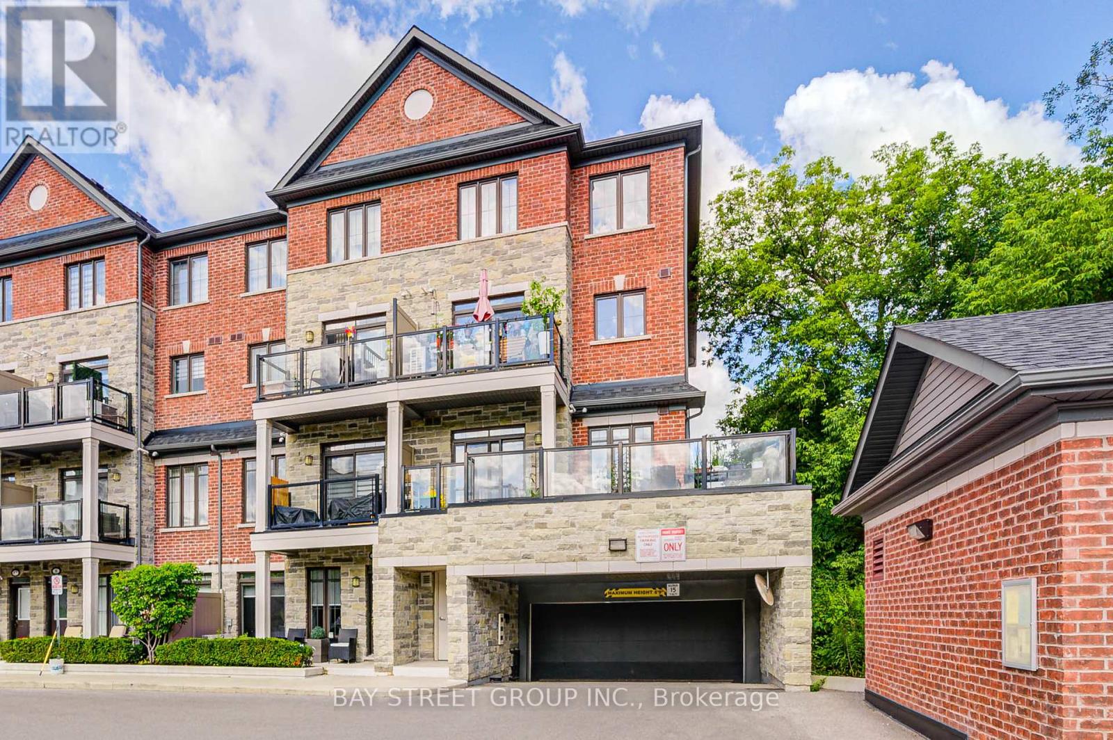 Photo 1 of 3 196 Pine Grove Road, Vaughan ON