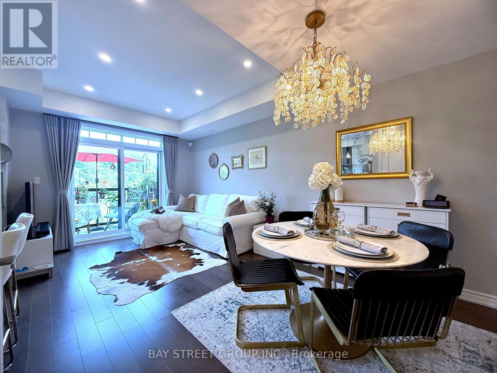 Photo 7 of 3 196 Pine Grove Road, Vaughan ON