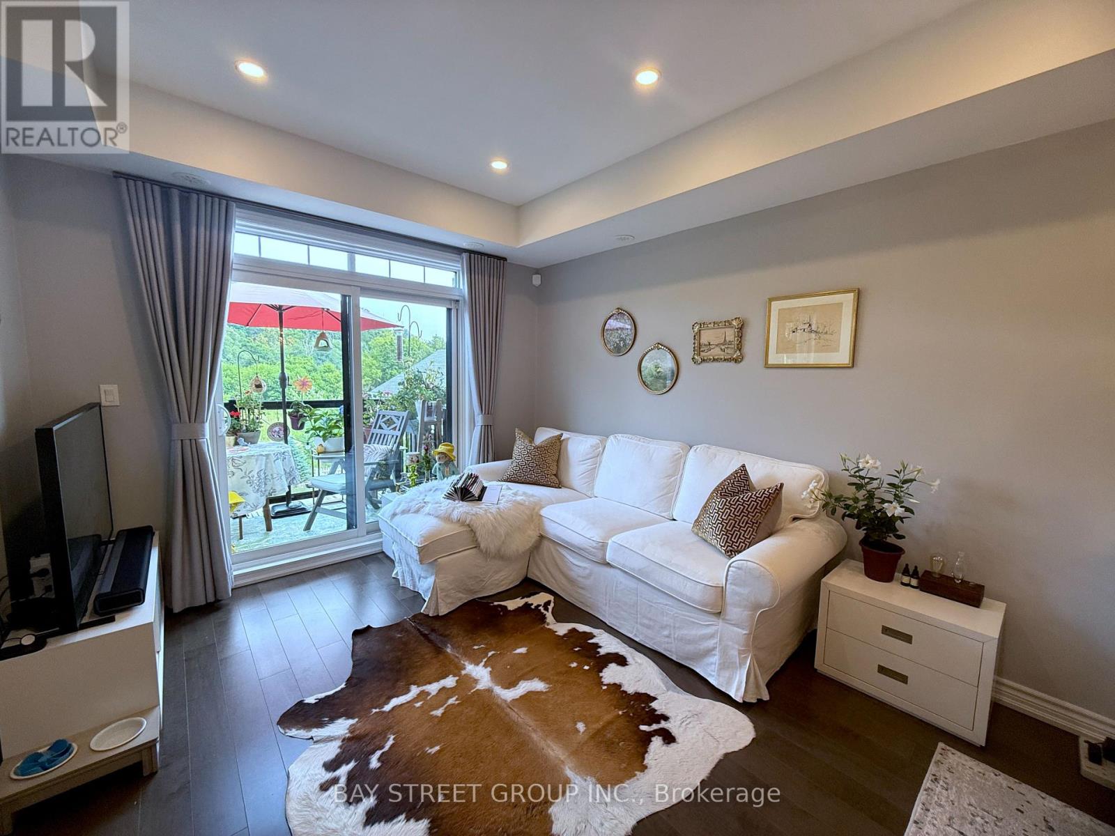 Photo 8 of 3 196 Pine Grove Road, Vaughan ON