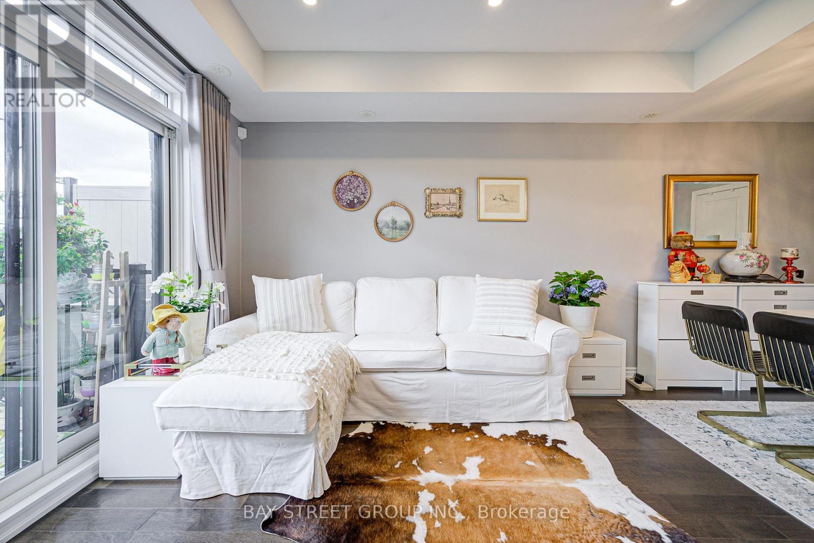 Photo 9 of 3 196 Pine Grove Road, Vaughan ON