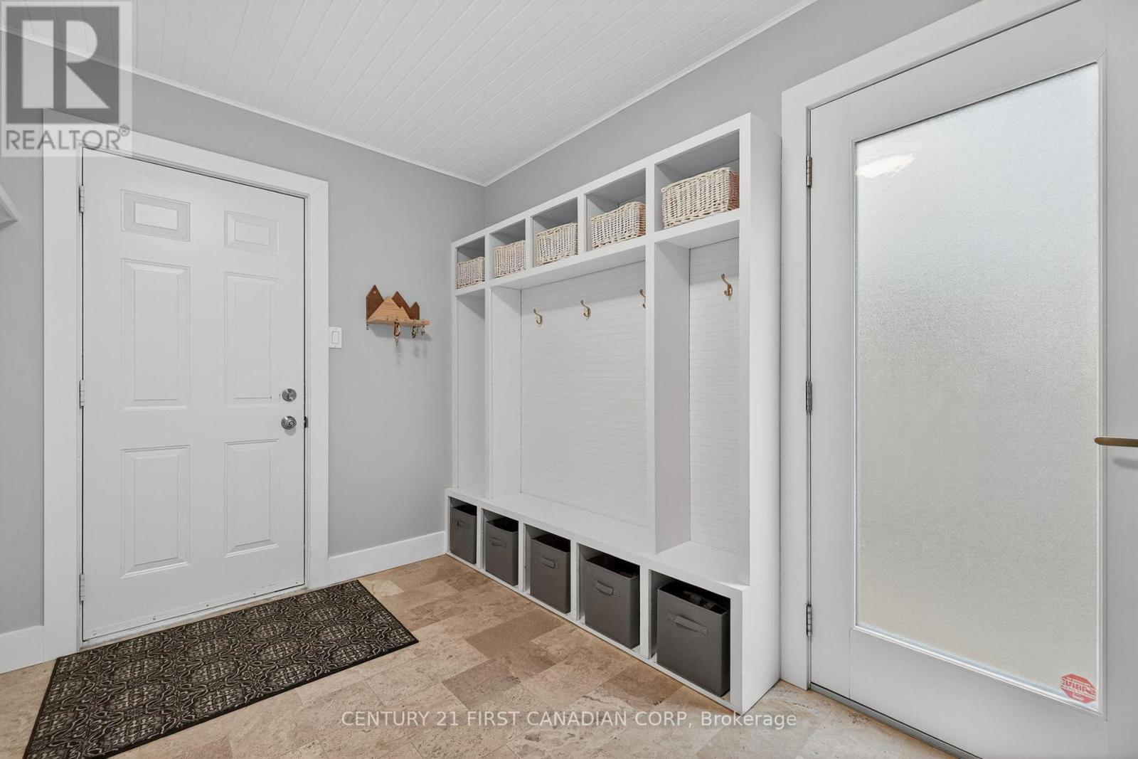 Photo 17 of 311 Ambleside Drive, London North ON