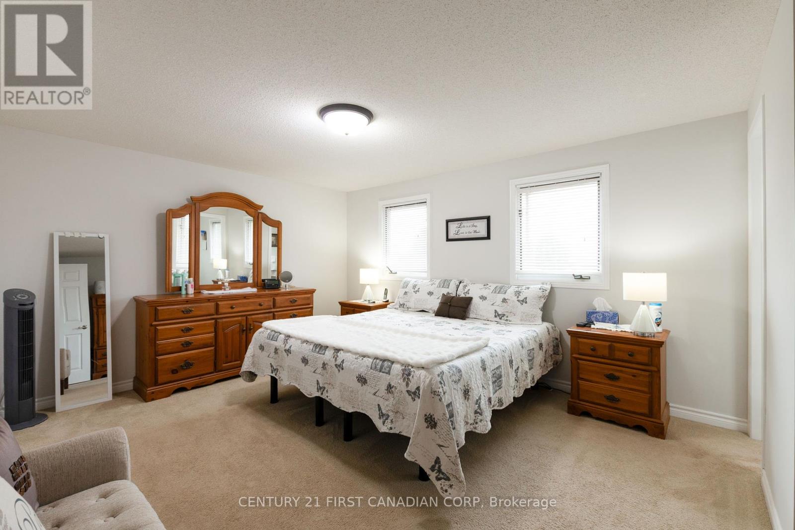 Single Family House for Sale in  CANTERBURY PLACE Central Elgin (Belmont) 