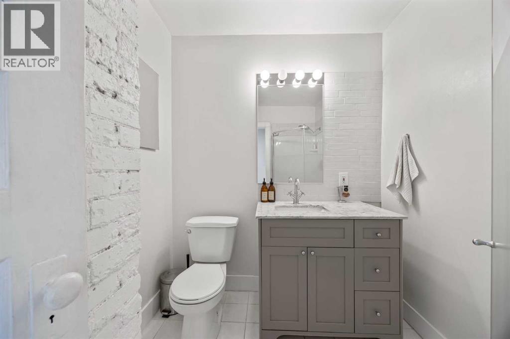 Single Family House for Sale in   Avenue SW Cliff Bungalow Calgary 
