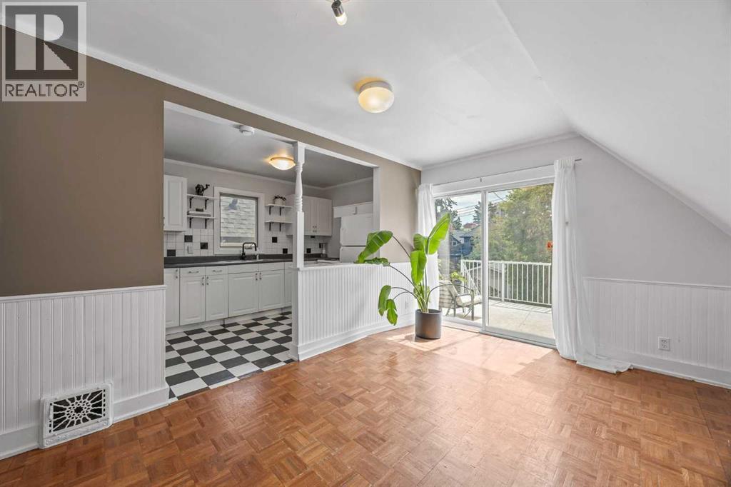 Single Family House for Sale in   Avenue SW Cliff Bungalow Calgary 